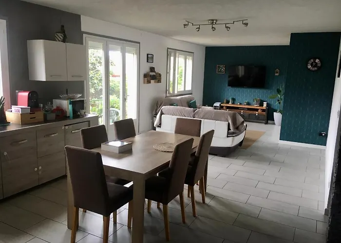 Prázdninový dům 5km Circuit 24 Of Le Mans, Motogp, 6 Beds