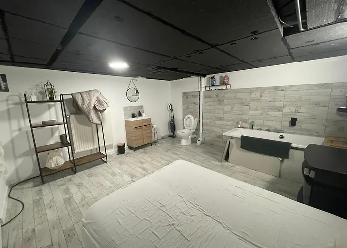 Prázdninový dům 5km Circuit 24 Of Le Mans, Motogp, 6 Beds Spay