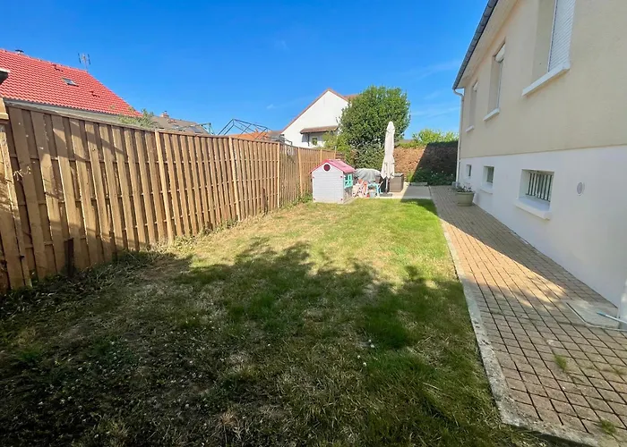 Prázdninový dům 5km Circuit 24 Of Le Mans, Motogp, 6 Beds Spay